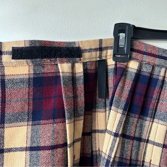 Glenisla 100% Wool Vintage Plaid Pleated Modest Midi Skirt 14 - Picture 8 of 11